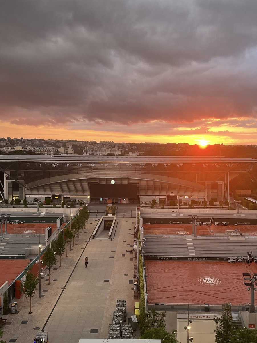 Fin de l’opening week à #RolandGarros 🌆