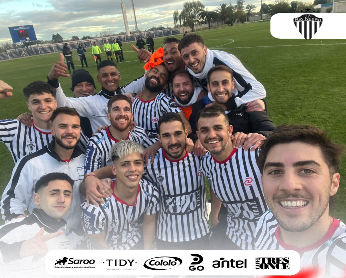 🤳🏼 #SelfieCebrita +3 puntos, vamos nosotros💪🏼 

#CuadroQueridoSalú ⚪️⚫️