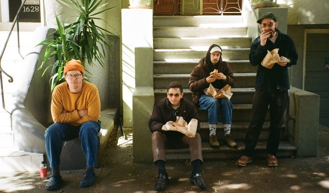 Neumos's tweet photo. #RACOMA coming through to Neumos on July 25th. See you there!🎸
Tickers on sale now: https://t.co/JeWXQSbJuQ https://t.co/XYXjRwogDY