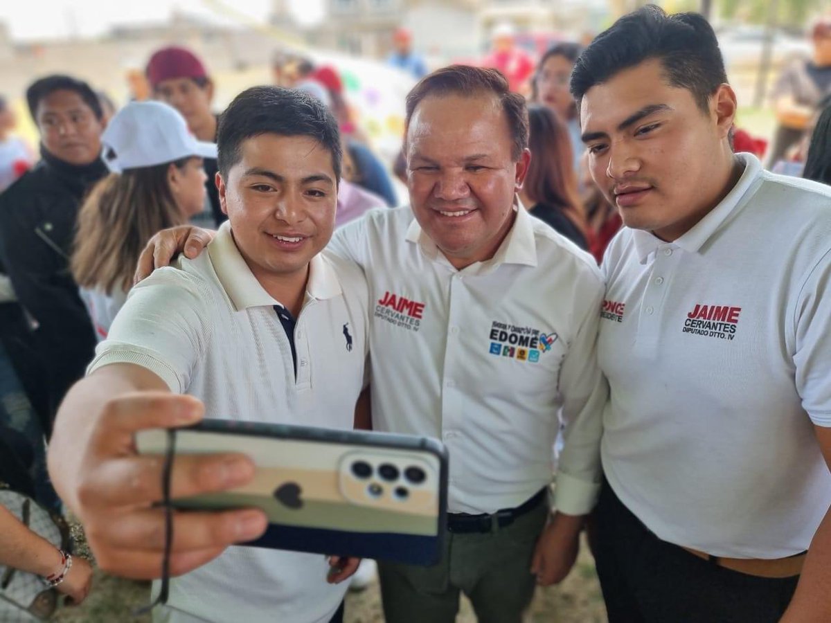 jaimejuntos's tweet photo. Impulsaremos los sueños y anhelos de nuestros jóvenes, para que sean una realidad.
Mi trabajo estará ligado estrechamente con la juventud del #DistritoIV
#TrabajemosJuntos #IVDistrito #Lerma #Ocoyoacac #Xonacatlán #Jilotzingo #IsidroFabela #VotaPorJaimeCervantes #PRI #VotaPRI https://t.co/T9lxCDO93u