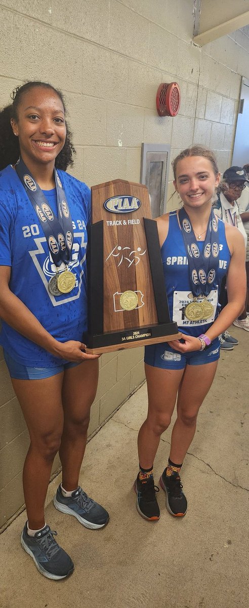 YAscores's tweet image. #PIAA track update: 

Spring Grove girls
2024 PIAA 3A champs