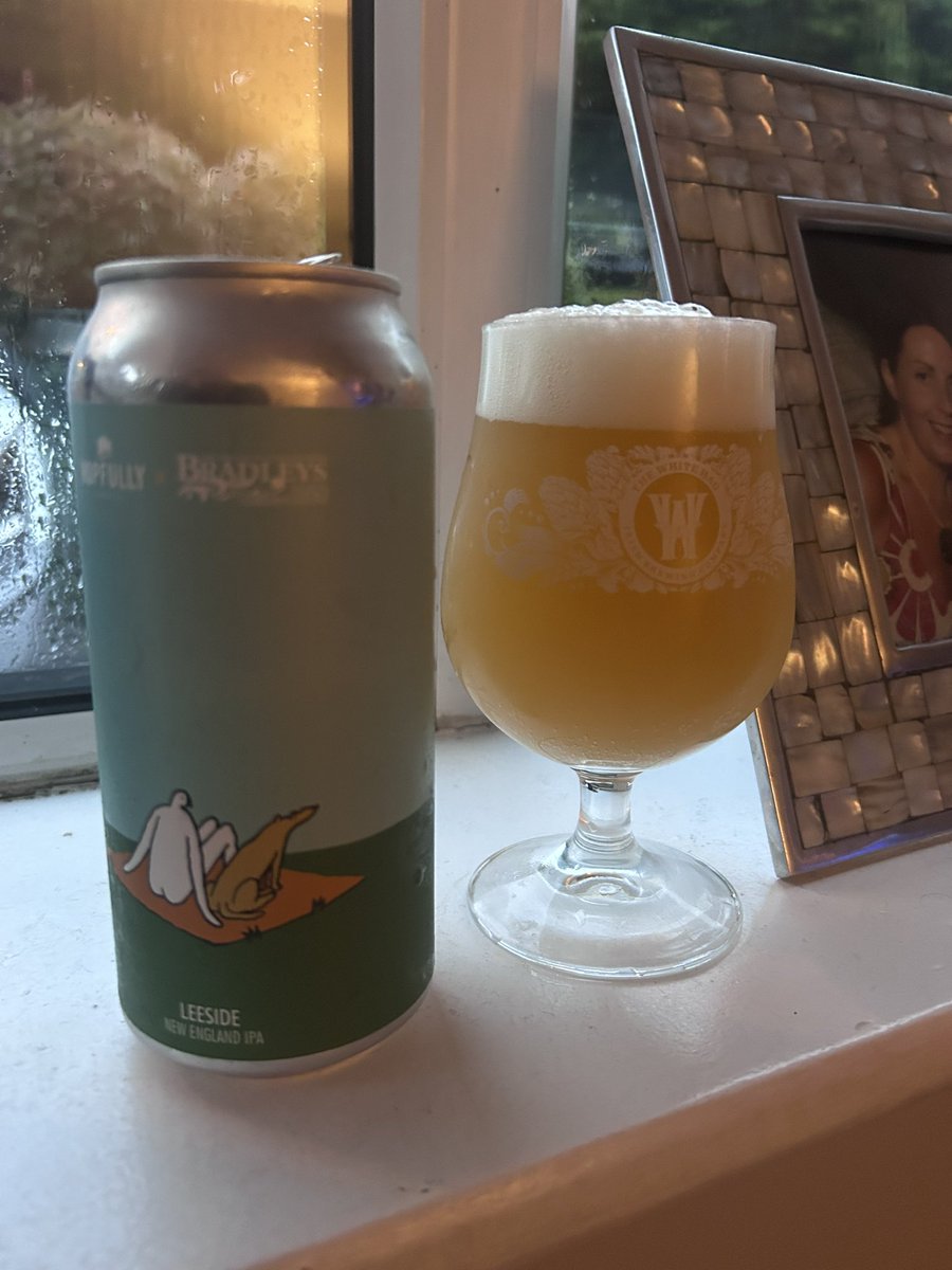 Next up a nice and tropical Neipa made in collaboration between @bradleys_offlic & @hopfullybrewing Leeside. Can see myself drinking a few of these on a warm summers day