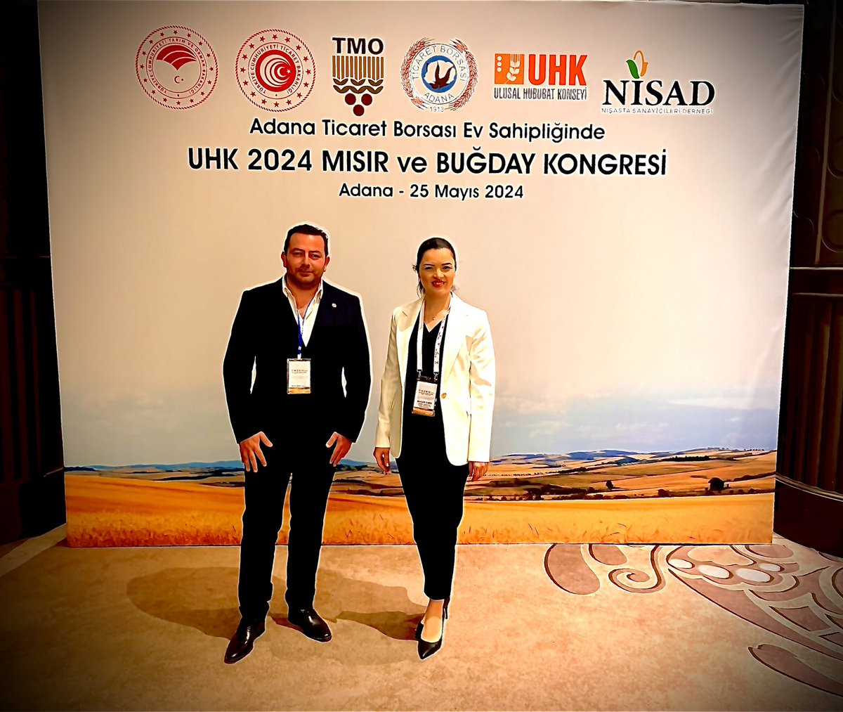 Ülkemizideki Lisanslı Depoculuk sektörüne saymakla bitmeyen emekleri olan kıymetli Daire Başkanımız Sn. <a href="/baharemre/">Bahar Emre</a> hanımefendi ile hatıra fotoğrafı çektirdim.