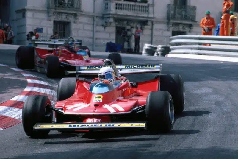 La última vez que Ferrari #F1 logró una Pole y consiguió convertirla en victoria en el #MonacoGP fue nada más y nada menos que hace 45 años.

Lo hizo Jody Scheckter en 1979.

Ni Schumacher 96’ y 00’ ni Massa 08’ ni Kimi 17’ ni Leclerc 21’ y 22’ lo lograron. 

📷 @Motor_Sport