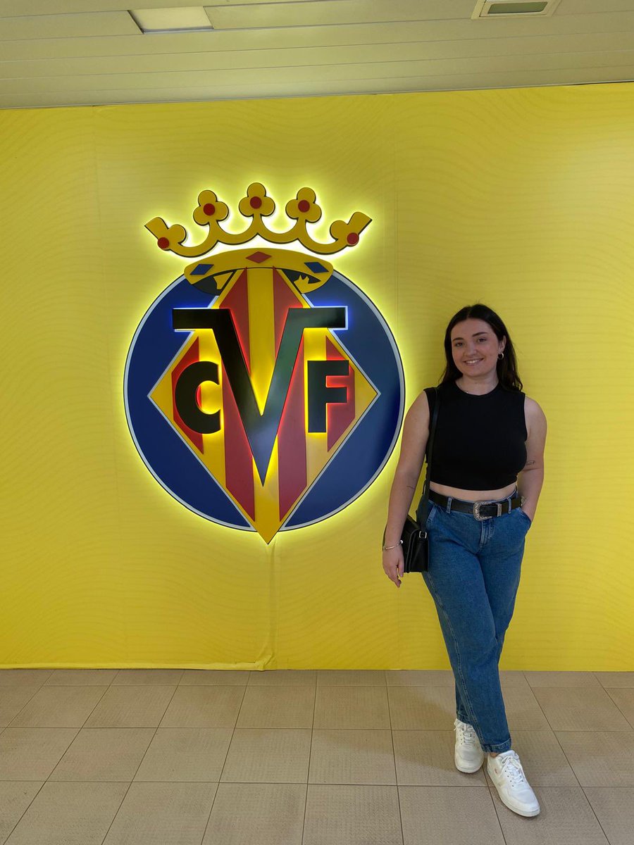 mar_notari's tweet photo. Què millor puesto per a celebrar els 24?🎂🥰🥹 https://t.co/weMHgceUcP