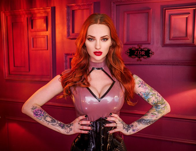 Forever staring into your soul 😈😈 New image by @frankinsella shot at @KempstonStudio 😀  There&rsquo;s also<a href="/tag/linkinbio"class="tags"><span>#linkinbio</span></a><a href="/tag/latex"class="tags"><span>#latex</span></a><a href="/tag/redhead"class="tags"><span>#redhead</span></a><a href="/tag/corset"class="tags"><span>#corset</span></a><a href="/tag/shiny"class="tags"><span>#shiny</span></a><a href="/tag/la"class="tags"><span>#la</span></a>