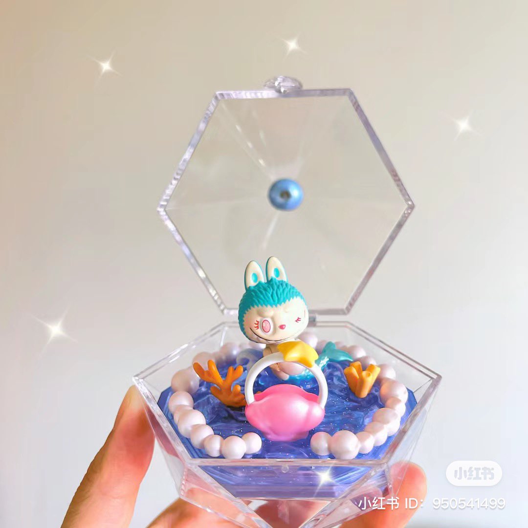 bzyx888's tweet photo. buat pop mart ring box masih sealed ya, yang mau tanya” condi bisa dm https://t.co/KWF4XQPMsE