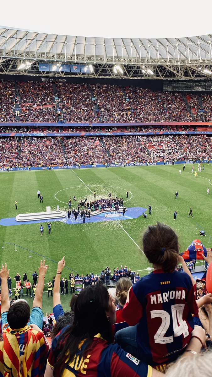 lexuriii13's tweet photo. Espectacular ⭐️⭐️⭐️ @UWCL https://t.co/iF3JCDrQlM