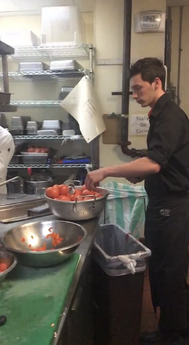 Luke Belmar 👽 tweet media