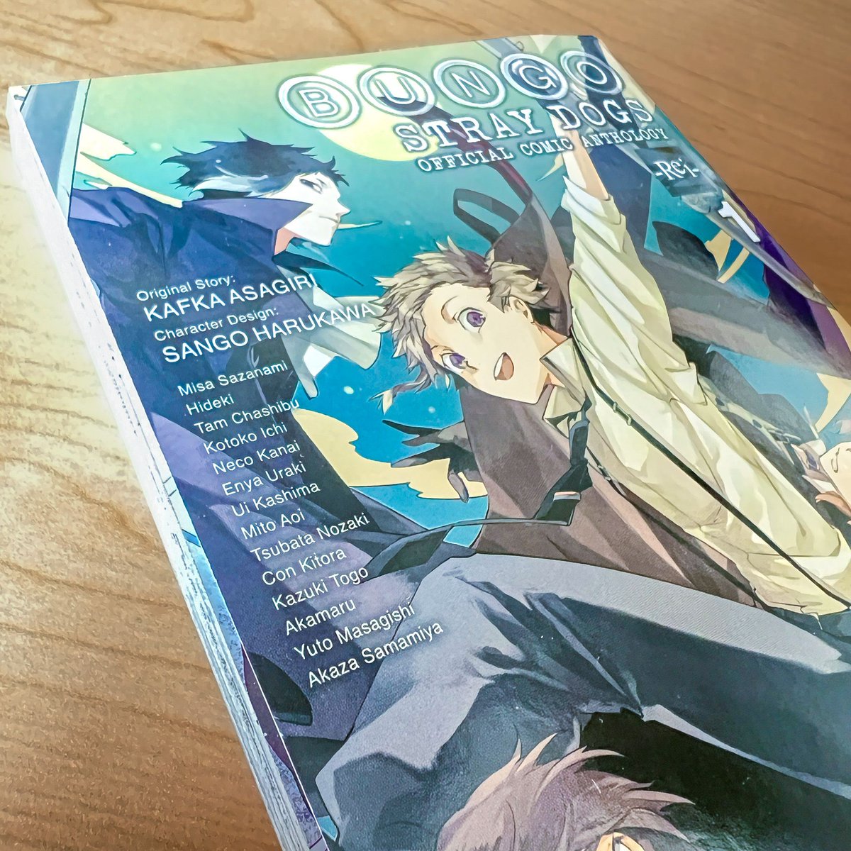 Have you seen the artist lineup for the Bungo Stray Dogs: The Official Comic Anthology?👀

Well, here's a close up look at the list, right on the cover!😌✍️

Get an even CLOSER look by picking up your very own copy, available May 28th! buff.ly/3Tf5QOJ
