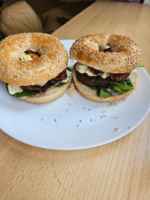 Can we take a moment for my lunch today, goddamn im good to myself. Like yall are in competition with<a href="/tag/ebonygoddess"class="tags"><span>#ebonygoddess</span></a><a href="/tag/paypig"class="tags"><span>#paypig</span></a><a href="/tag/humanatm"class="tags"><span>#humanatm</span></a><a href="/tag/humanwallet"class="tags"><span>#humanwallet</span></a><a href="/tag/findomnl"class="tags"><span>#findomnl</span></a>