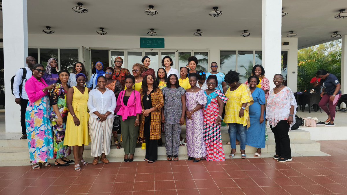 HajaSovula's tweet photo. 1 day mentoring workshop held by MOHs for Senior female doctors in Sierra Leone
#future is female # we rise by lifting others# https://t.co/FUIEUoBcJC