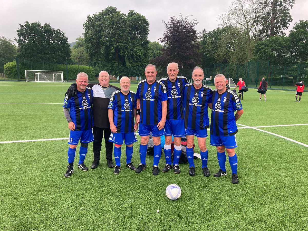 Undefeated TVWFL session for these lads last Tuesday at Bisham. Division 3 Reds P4 W4 and Division 1 Blues P4 D4 ⚽️👏 #robins #walkingfootball