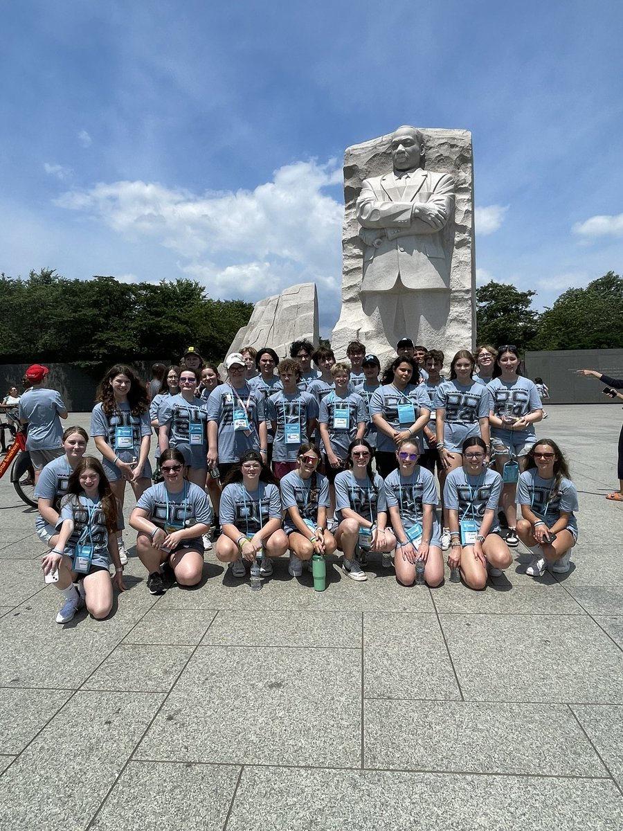 HolmesDCtrip's tweet image. MLK Memorial. #bus2