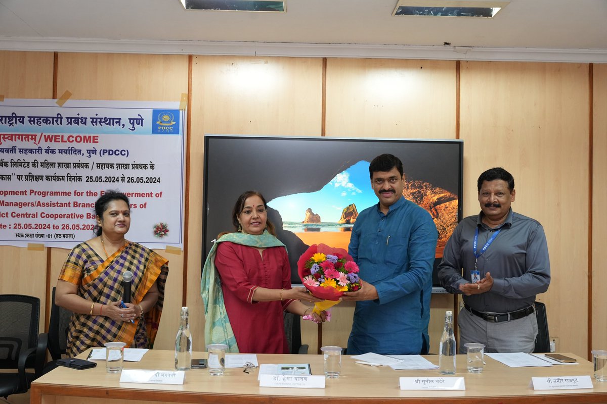 Shri. Sunil Chandere, Vice Chairman, PDCC Bank, Pune and Dr. Hema Yadav, Director VAMNICOM & CICTAB Pune course inaugurated the Management Development Programme for the Empowerment of Women Branch Managers/ Assistant Branch Managers of Pune District Central Cooperative Bank Ltd”