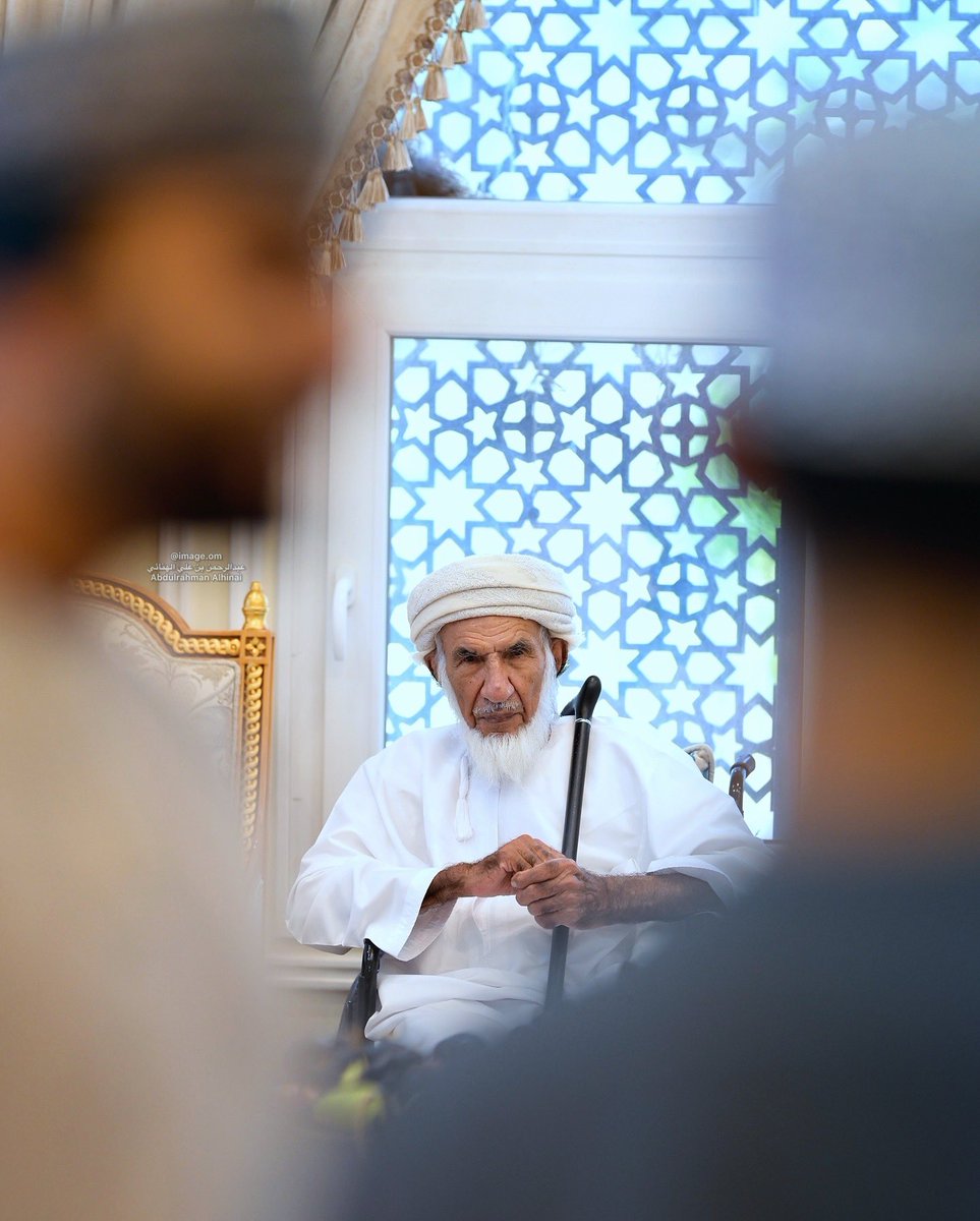 rahman_alhinai's tweet photo. صغاراً وكباراً، نفيض لك حباً وتقديراً.
دمت لنا ذخراً وسنداً، يا عمنا العزيز قدْراً
#محمود_بن_زاهر 

*يتبع

#محمود_بن_زاهر_الهنائي
#الغافات #بلادسيت 
#سلطنة_عُمان #oman https://t.co/NLmJ0bH90G