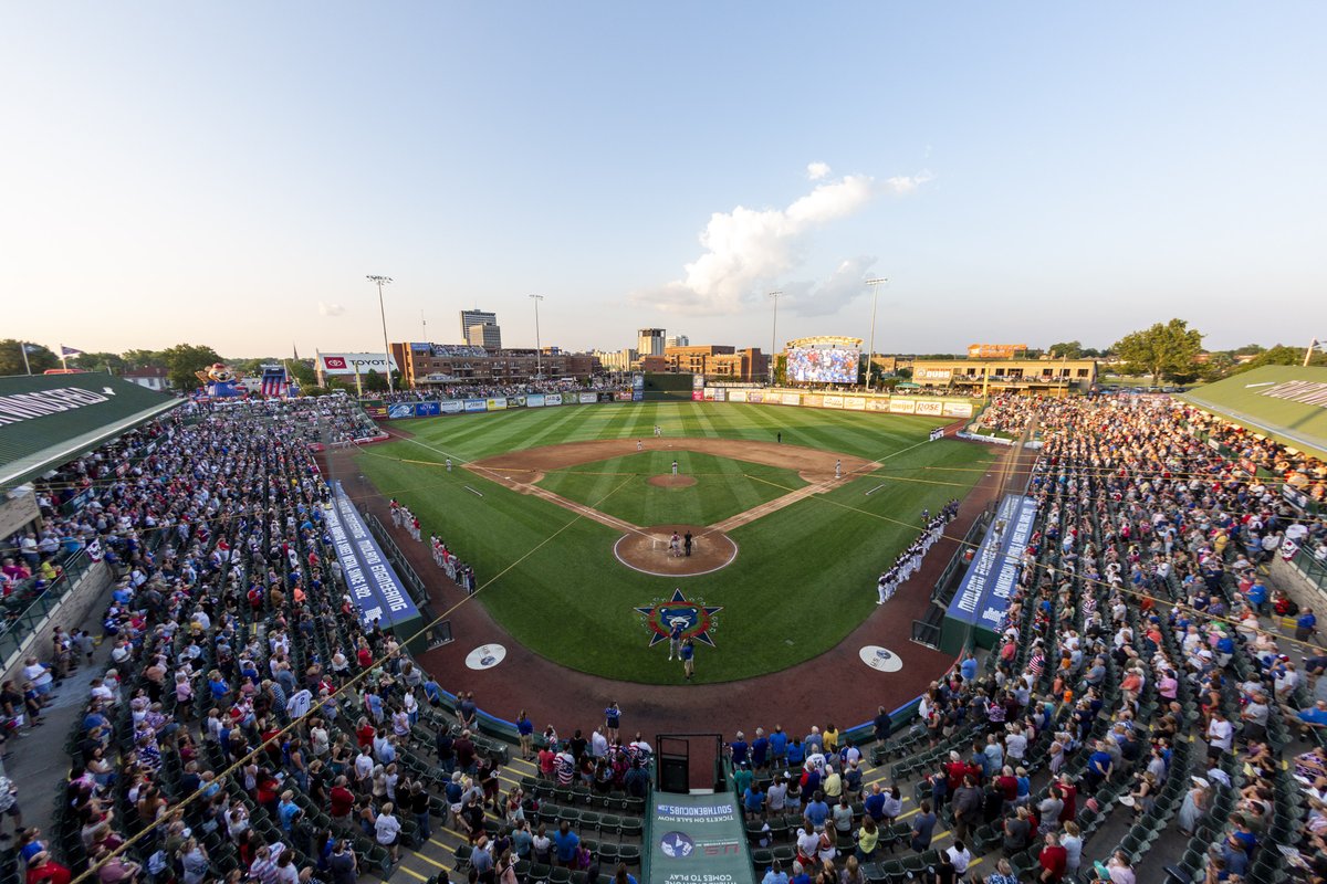 Perfect weather to kick off Memorial Day Weekend! Limited tickets remain. Get your sun and fun on at Four Winds Field. Gates open at 2pm, first pitch at 4:05pm. 🎟 mlb.tickets.com/?agency=SBBV_P…