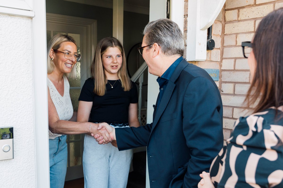 Keir_Starmer's tweet photo. Speaking to people in Stafford today, it was clear: they want change.

They want to stop the Tory chaos which is costing working people through higher taxes, soaring mortgages and crippling energy bills.

Only Labour will deliver economic security. Vote for it on Thursday 4 July. https://t.co/Rt6mvyjqI9