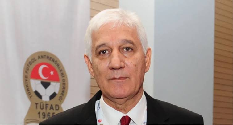 ÖLENE KADAR GİTMİYORUM 

İsmail Dilber 28 yıldır Türkiye Antrenörler Derneği Genel Başkanı 
 
Kim kendisine muhalefetse üyelikten atıyor mahkeme kararlarını hiçe sayıyor 

Derneği aile şirketi yapmış  

Bir oğlu Antrenörler Evinde müdür idi (gelen tepki sonucu görevi bıraktı)