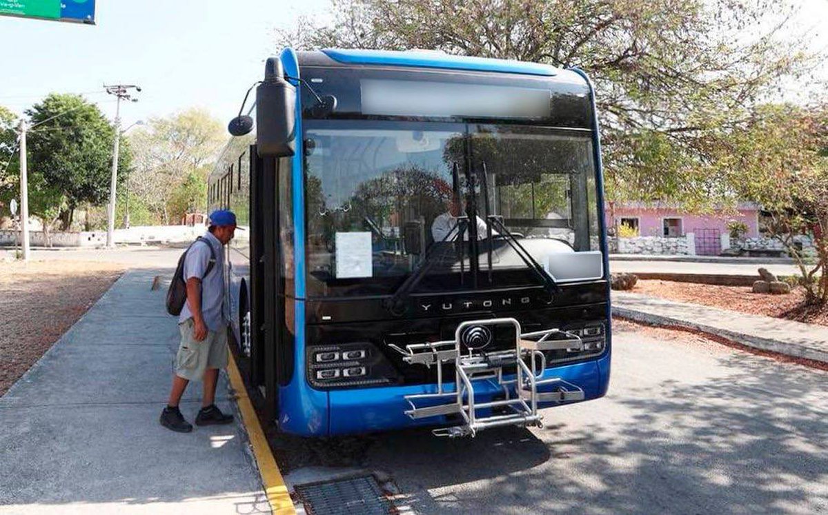MauVila's tweet photo. ✅ Circuito 3: #Komchén-#Kikteil-#Dzildzilché-#SierraPapacal-#Cosgaya-#ParqueCientífico.
✅ Circuito 4: #ChedrauiCaucel- #ComisaríaCaucel-#Cheumán- #NocAc-#SierraPapacal- #ParqueCientífico.
Juntos hemos logrado transformar la movilidad en todo #Yucatán ahora tenemos dos opciones: volver a empezar de cero o seguir haciendo más cambios. #UnSoloEquipo #MásCambios (2/2)