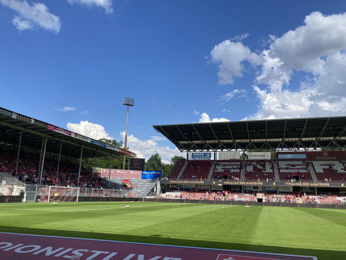 dragonfly2104's tweet image. Ab gehts!
#FCESVB