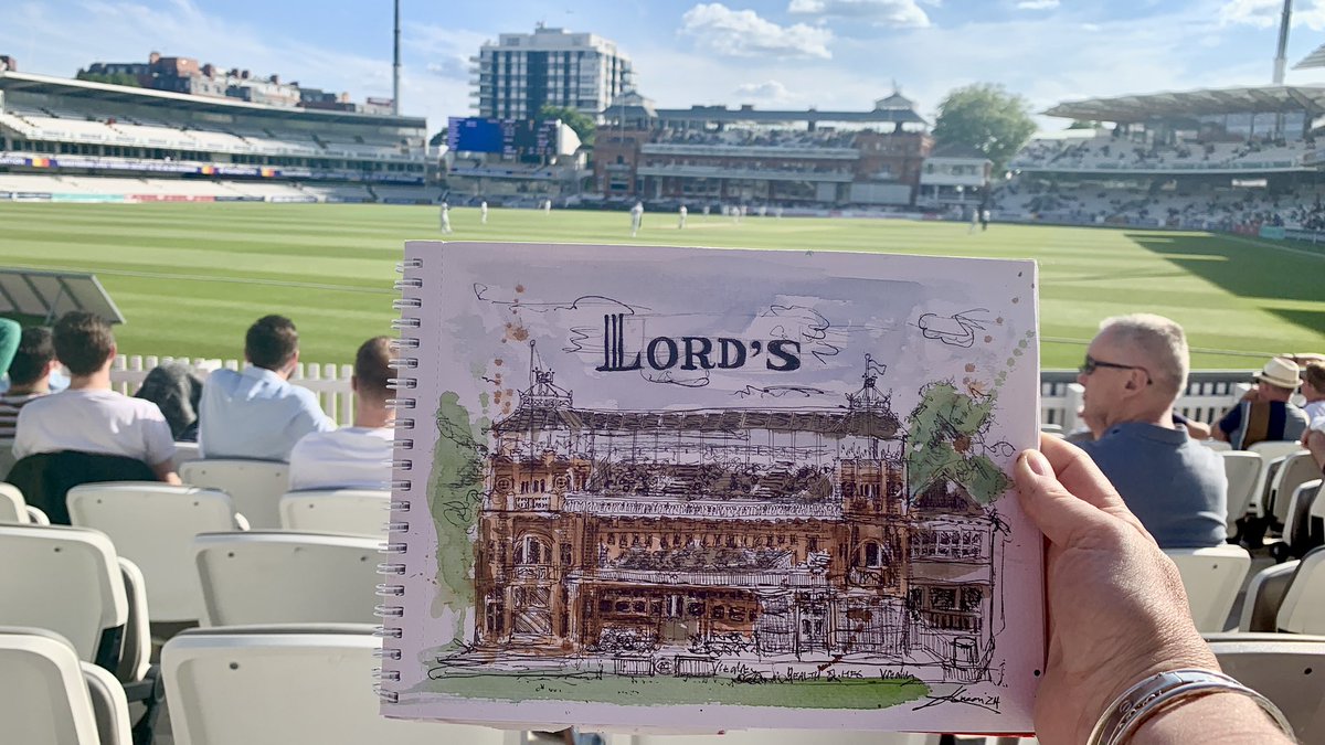 Greenjam1Jane's tweet photo. Busy day sketching the wonderful pavilion #lordscc watching @SussexCCC v #Middlesexcc https://t.co/lUYUfO04IN
