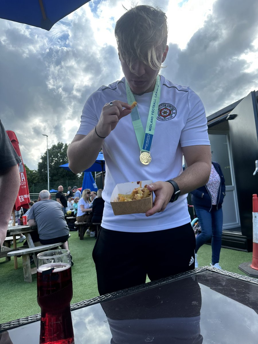 OfHurrell's tweet image. Post match scran