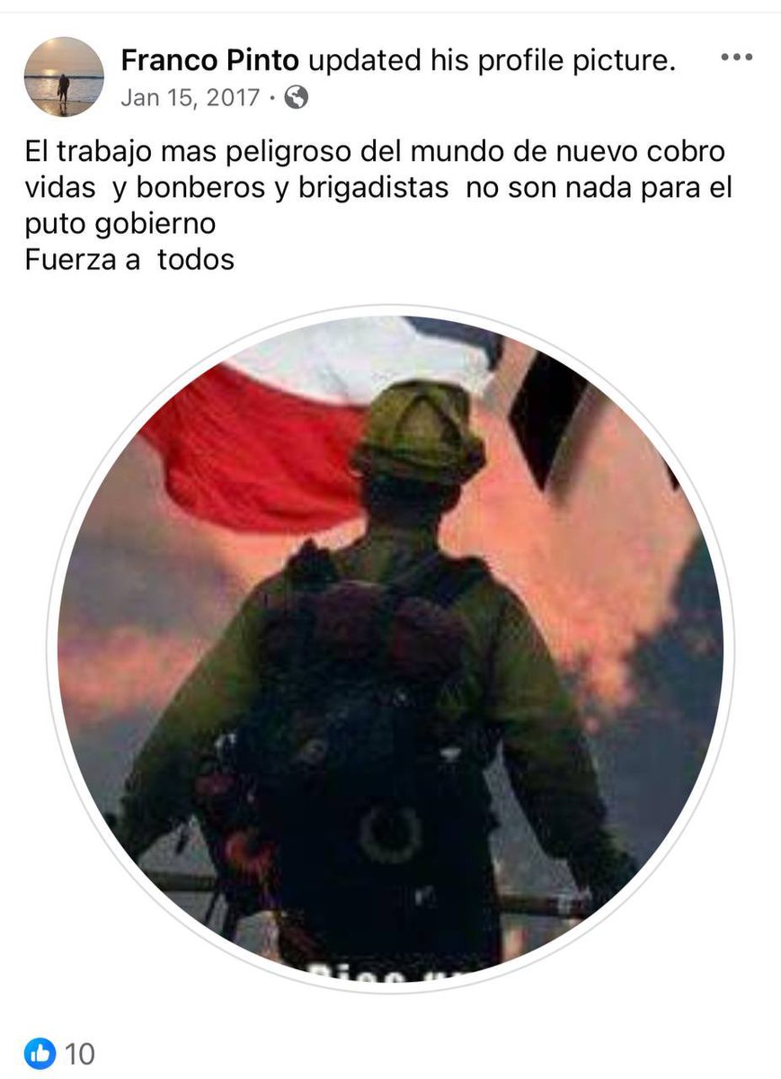 BotCheckerCL's tweet photo. Acá tenemos al segundo detenido por los incendios de Viña, brigadista de CONAF.
- Año 2017 culpaba a Bachelet por los brigadistas muertos en incendios forestales.

Macabro. https://t.co/I6LmS2phFi