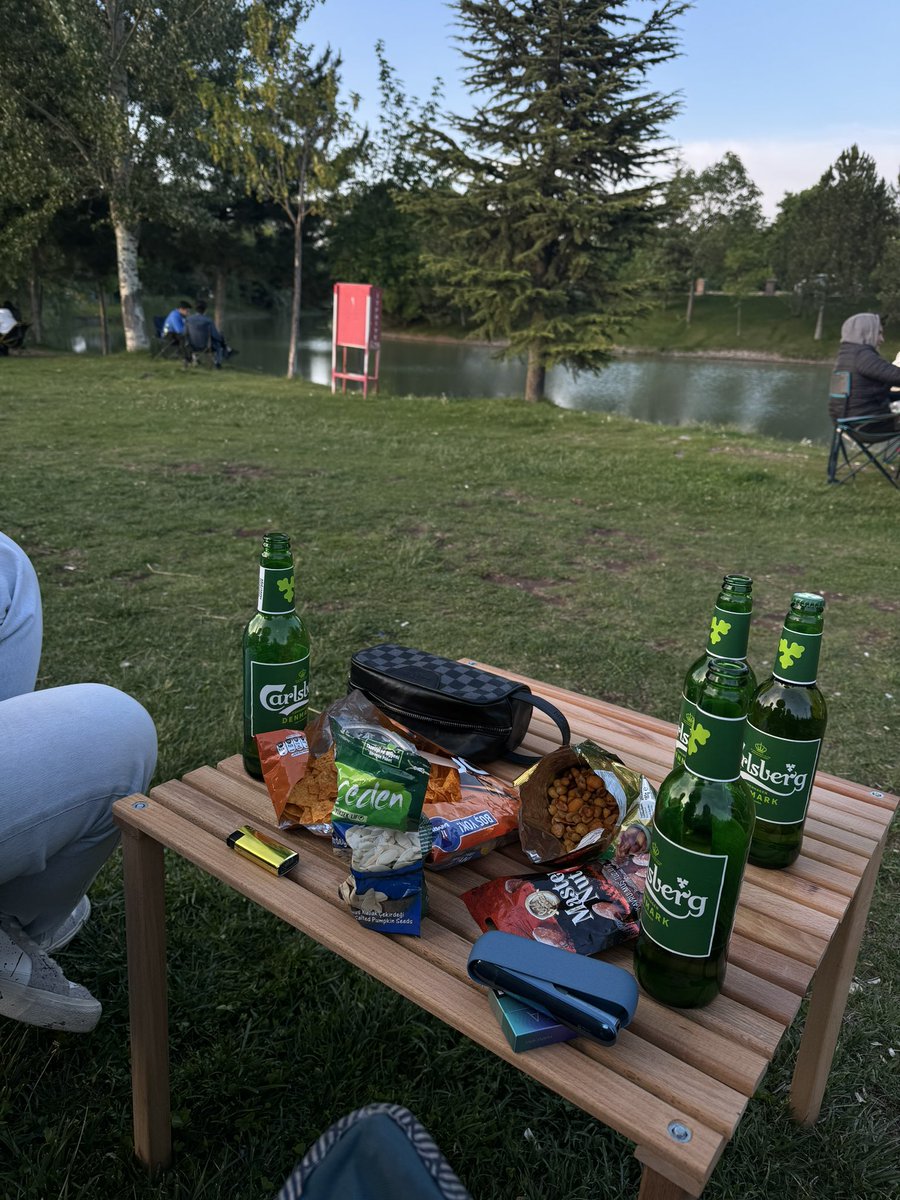 ecemmyz's tweet photo. 🍺 https://t.co/9FpLOZDdpX