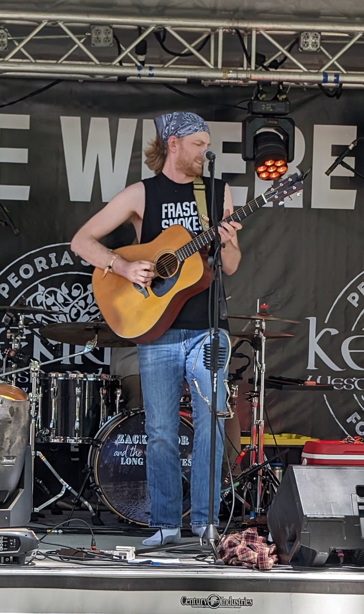 derrickphilips's tweet photo. The spirit of @andyfrasco lives on at @solshinereverie ! Wish you were here Andy! 
#ZachFedorAndTheLongGoodbyes
@KennysWestSide Stage at Solshine Reverie https://t.co/aXsUKFgeqy