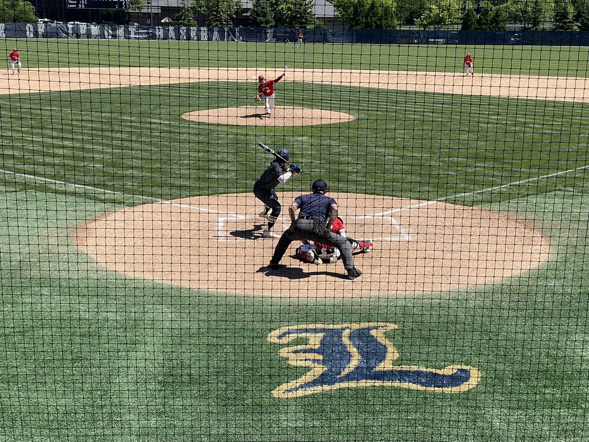 Only takes about ten weeks to get good baseball weather in Northern Illinois, but we have a beautiful day for a @Lemont_Baseball ⚾️ Regional Final at @Lemont_HS! #ihsa #highschoolbaseball #WeAreLemont