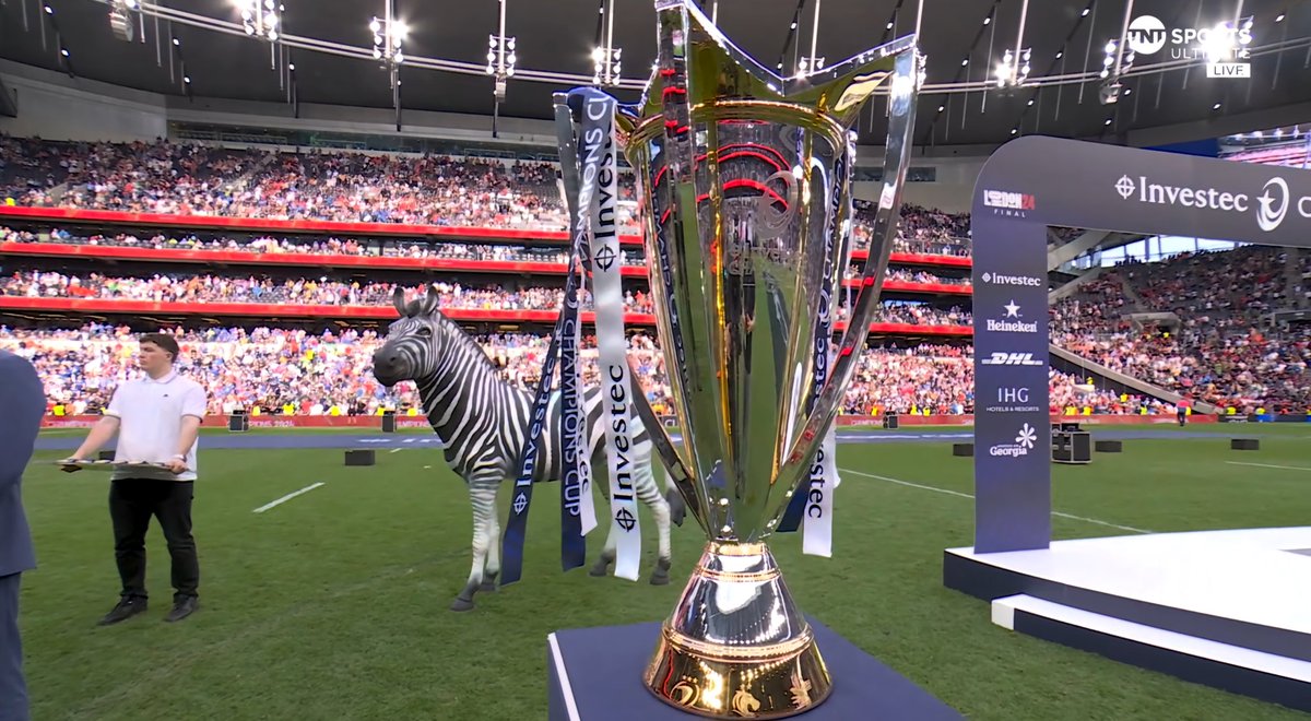 RugbySmut's tweet photo. And I haven't been drinking 🧐 #LEINvTLS https://t.co/JHUtnNXP3v
