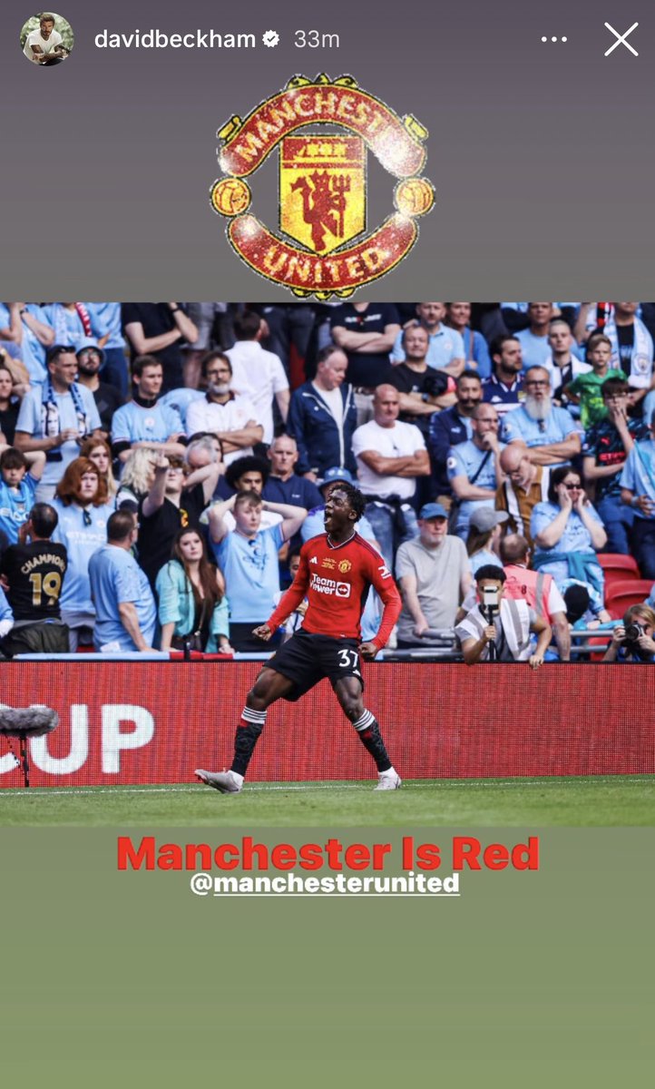 ManUtd_MIR's tweet photo. ベッカムが自身のInstagramに投稿した

「Manchester Is Red」 https://t.co/CgvgsINUWb