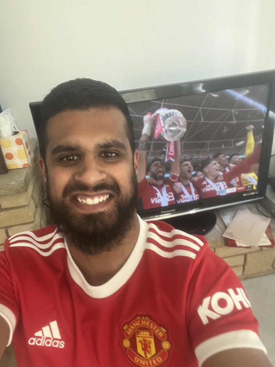 #selfie #manchester #Manchesterunited #mufc #reddevils #london #wembley #wembleystadium #red #facup #facupwinners #finishseasononhigh #happy #pleased