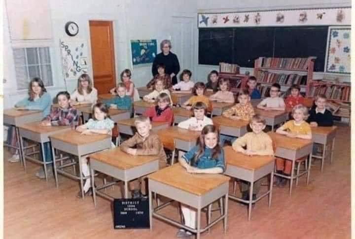 This made me cry and cry and cry 😢 One day a teacher asked her students to list the names of the other students in the room on two sheets of paper, leaving a space between each name. Then she told them to think of the nicest thing they could say about each of their classmates