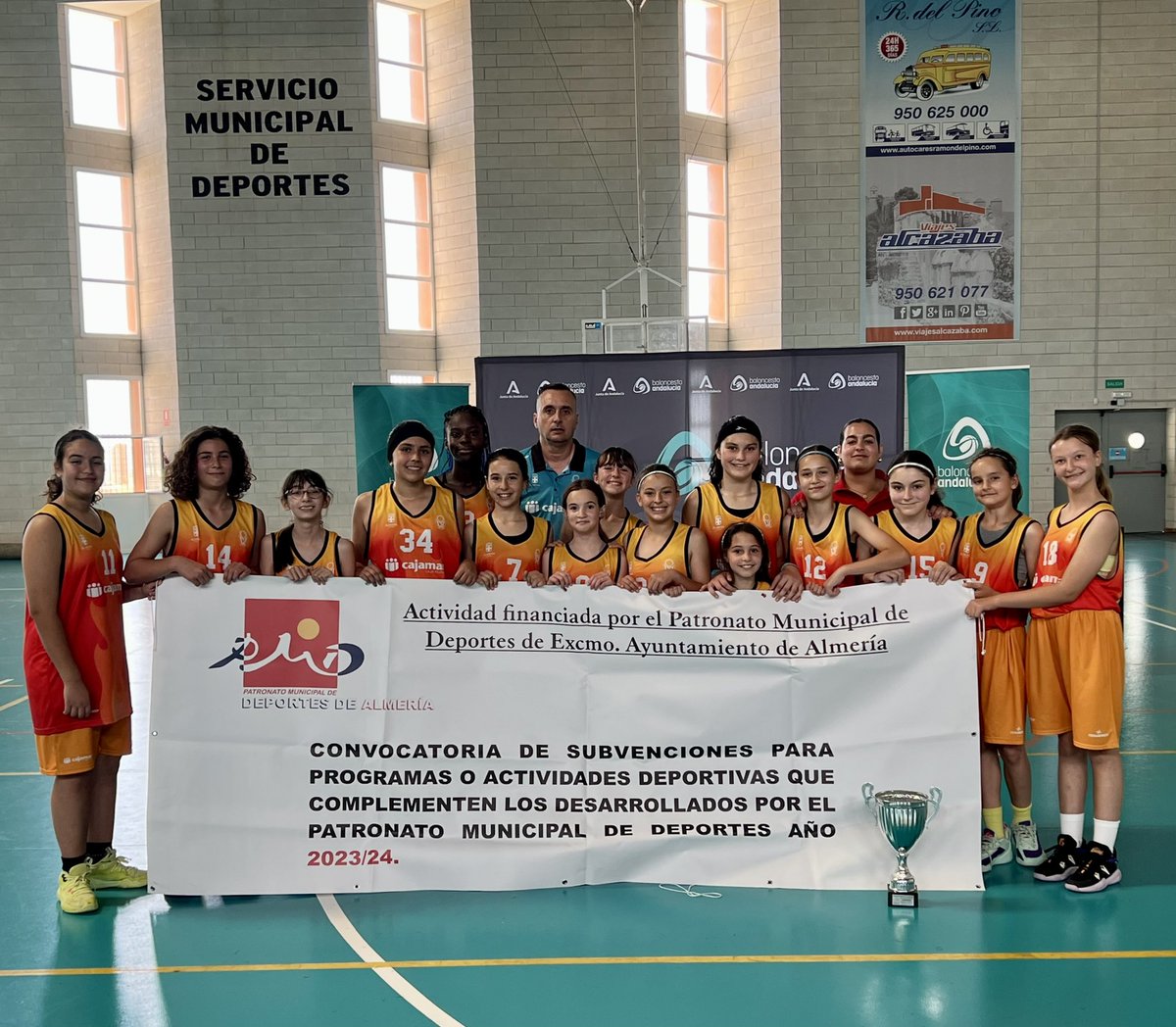 cbalmeria's tweet photo. Nuestro MINI  FEM ha vencido 🏆 esta mañana en la Final Provincial jugada vs Roquetas. 
Victoria que da derecho a participar en el CADEBA, que se celebrará próximamente en San Fernando (Cádiz).
¡ Enhorabuena chicas por la victoria y por la gran temporada que lleváis ! ⛹🏿‍♀️⛹️‍♀️ https://t.co/reXpusQfJu