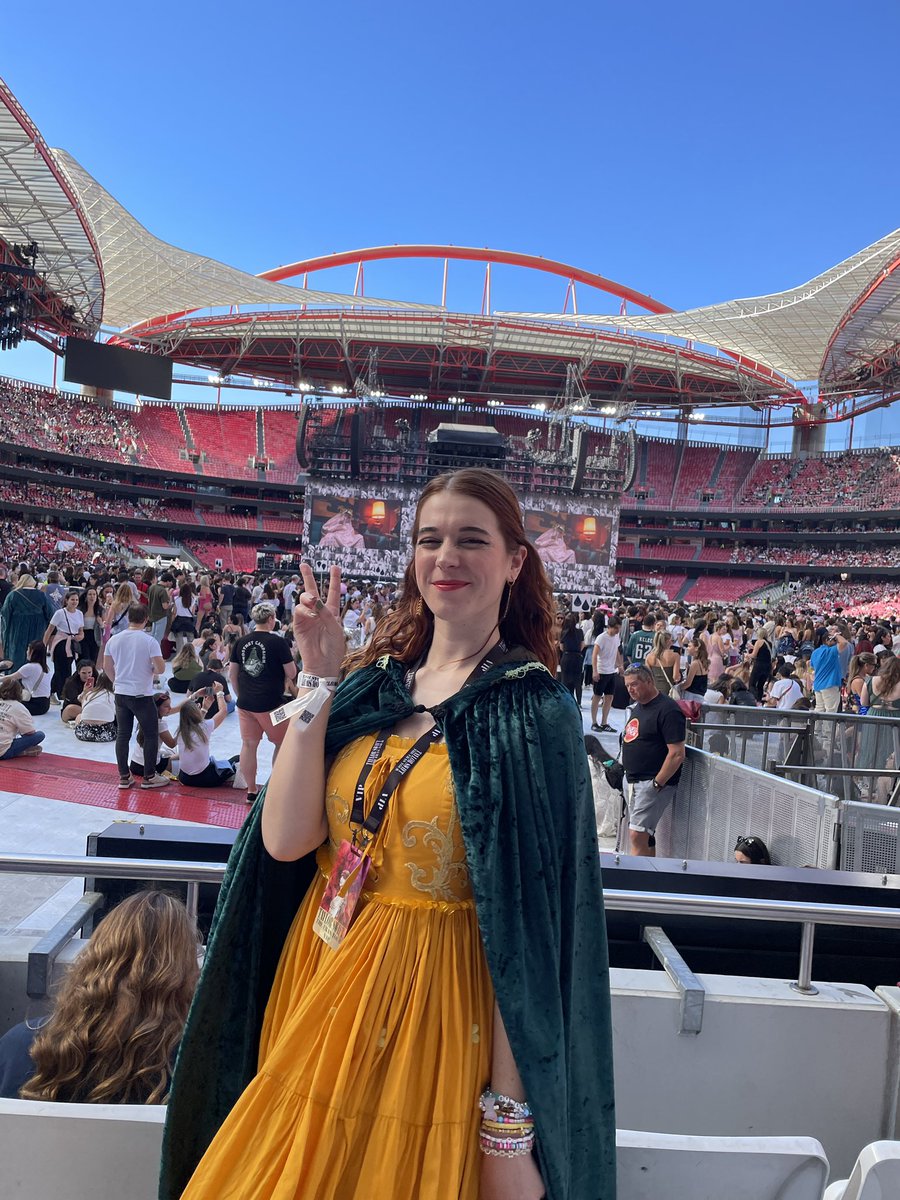 𝑴𝒂𝒏𝒅𝒊 ❤️‍🔥🌟 tweet media