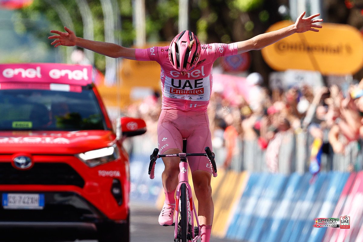 THIS GUY! 🙌💗 #UAETeamEmirates #WeAreUAE #GirodItalia #Giro