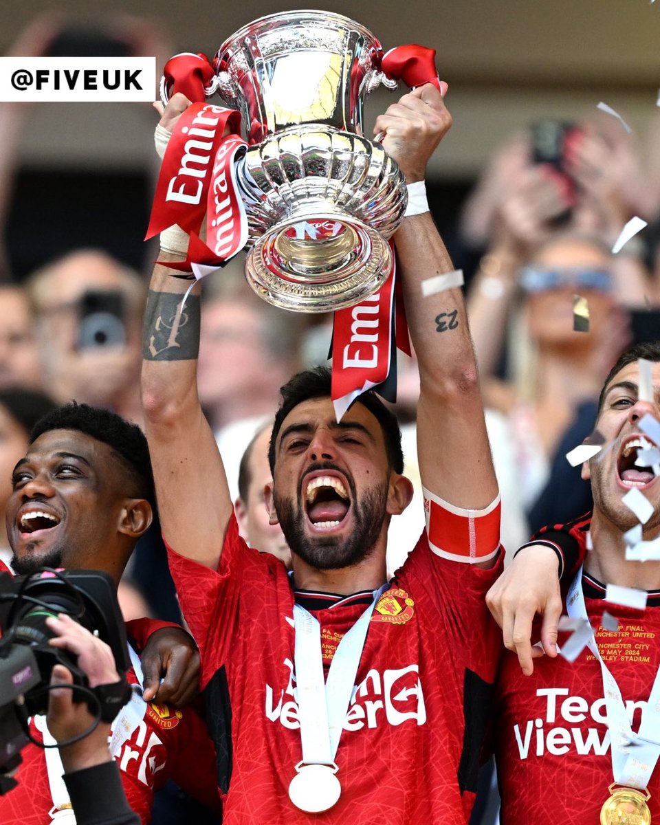 RioMeets's tweet image. 🔴🚨BREAKING: ERIK TEN HAG HAS WON A TROPHY IN EVERY SINGLE SEASON SINCE BECOMING MANCHESTER UNITED MANAGER ❕🏆

📈 He has now won more trophies in 2 years than Mikel Arteta has won in his entire tenure at Arsenal 🤯