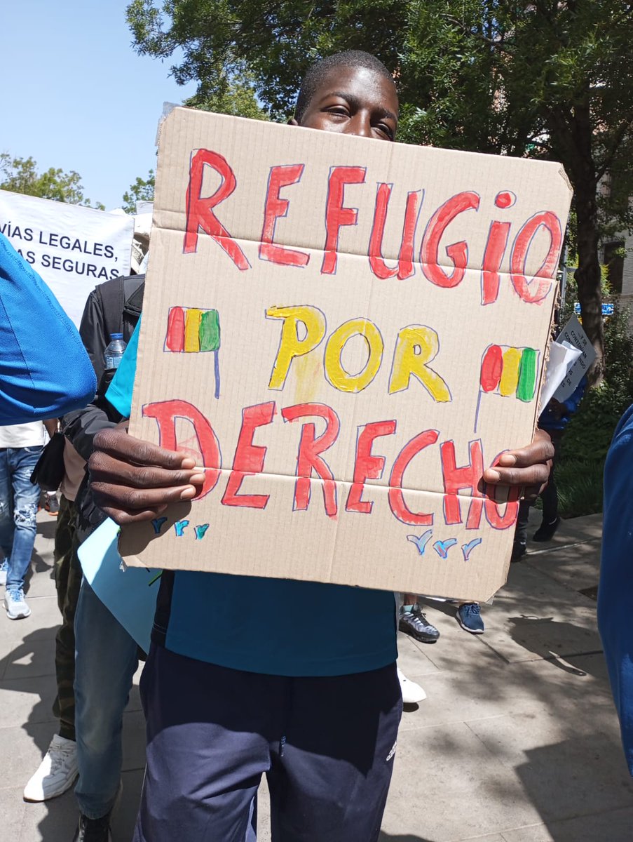 Esta falta de disponibilidad de citas infringe la normativa que da tres días para poder registrar la solicitud y 10 días de modo excepcional. Deja a quienes necesitan protección internacional en un limbo legal durante meses.