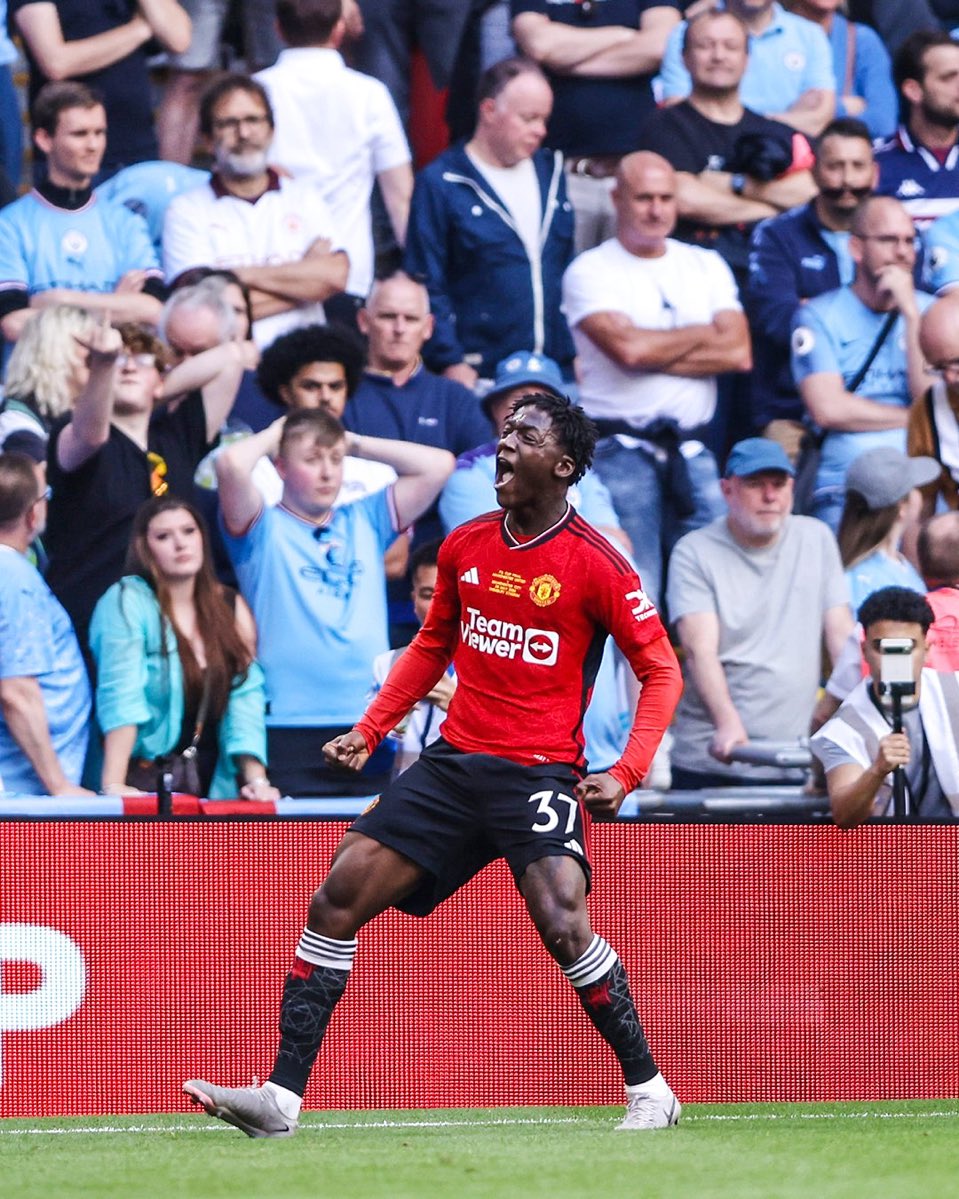 Manchester City have been trying to lure Kobbie Mainoo away from Manchester United for several years.

He rejected them, several times. Scored against them in the FA Cup final. And got MOTM in the same final.

😄❤️