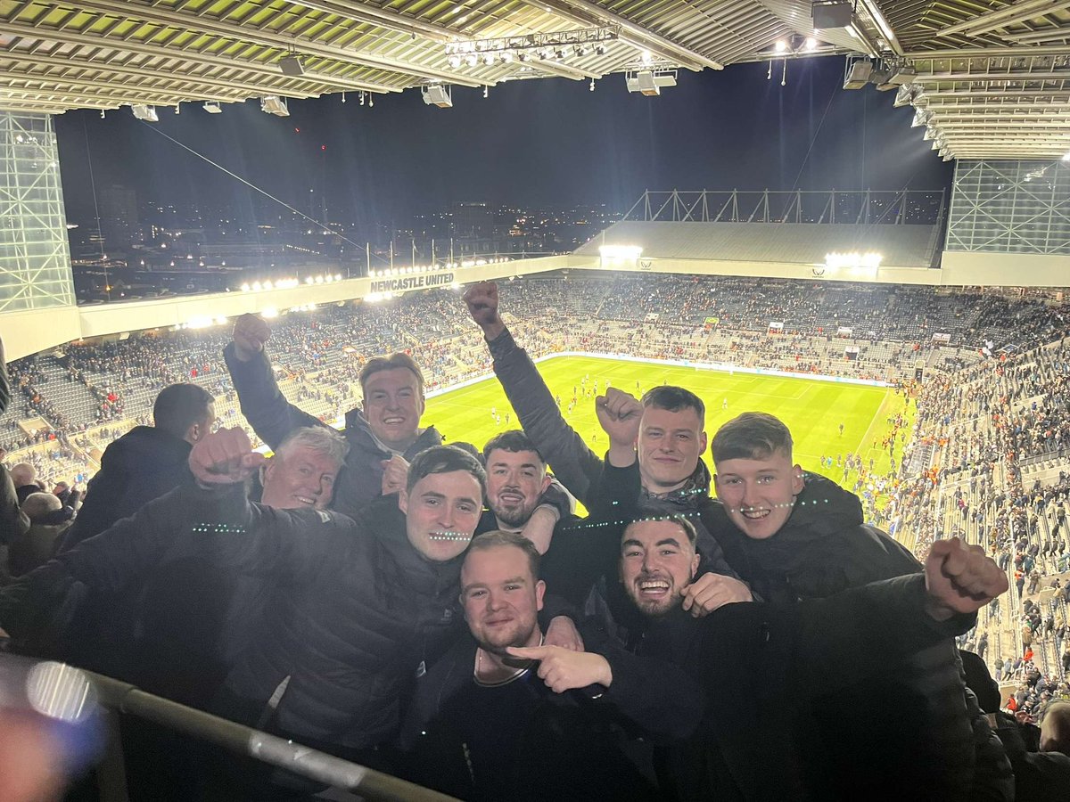 Alex Jones tweet media