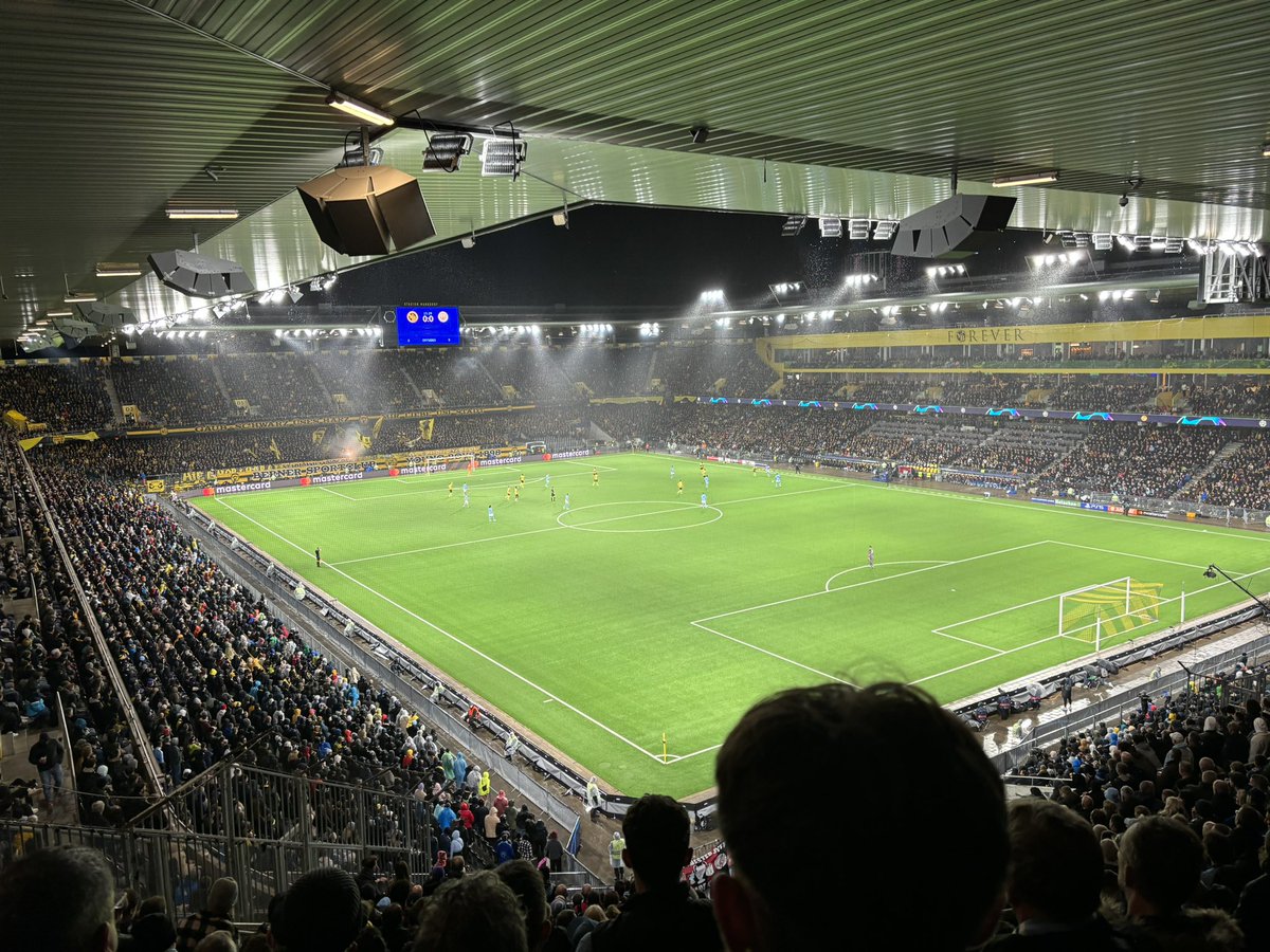 Alex Jones tweet media