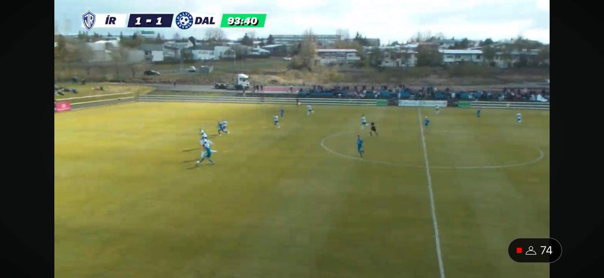 AD2 þarf í sjónpróf í hvelli. Ömurlegt

Löglegt mark tekið af Dalvík, Galið!!!!!!!!