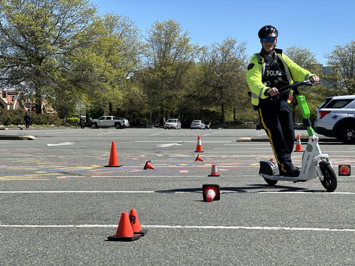 Don't miss out on our skills course at the E-scooter Skills Challenge! From mastering balance to conquering obstacles, there's something for everyone! Come, learn to ride safely! See you on Sat, Jun 1, 10am, NW parking lot, Lansdowne Centre! 🛴💨