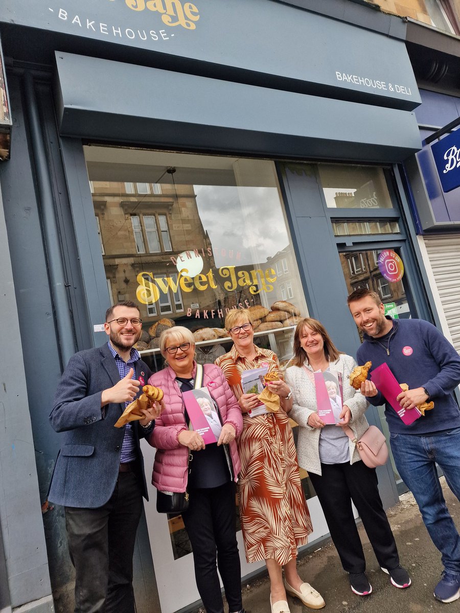 Crucial croissant campaign fuel for the Glasgow North East Labour team today - thanks to Dennistoun's fabulous Sweet Jane Bakehouse on Duke Street! 🥐🥰
