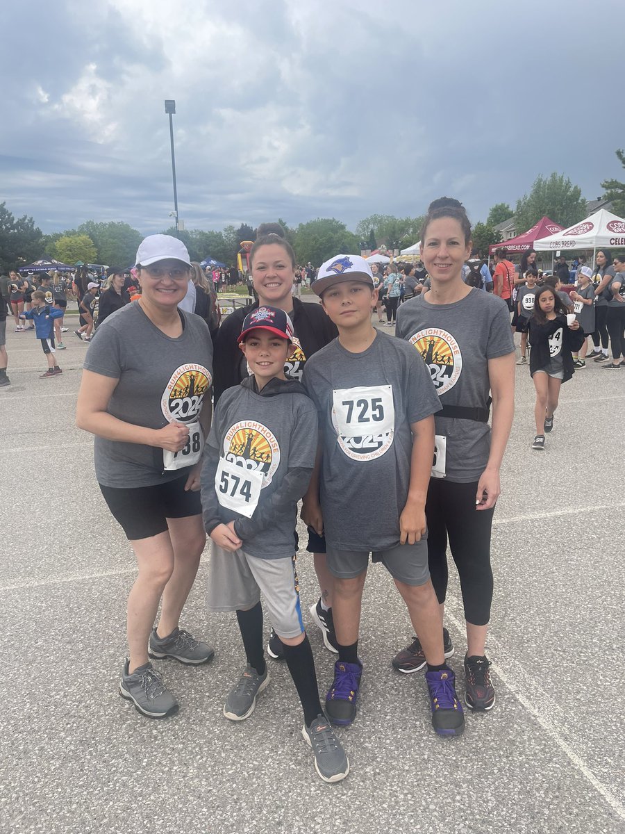 Now THAT’S true perseverance! Completing the 5K Lighthouse run in the midst of a storm! Way to go, Team Unbreakable! Thank you to the Coaches who supported and cheered all the way 🏃🏻‍♂️‍➡️🏃🏽‍♀️‍➡️
