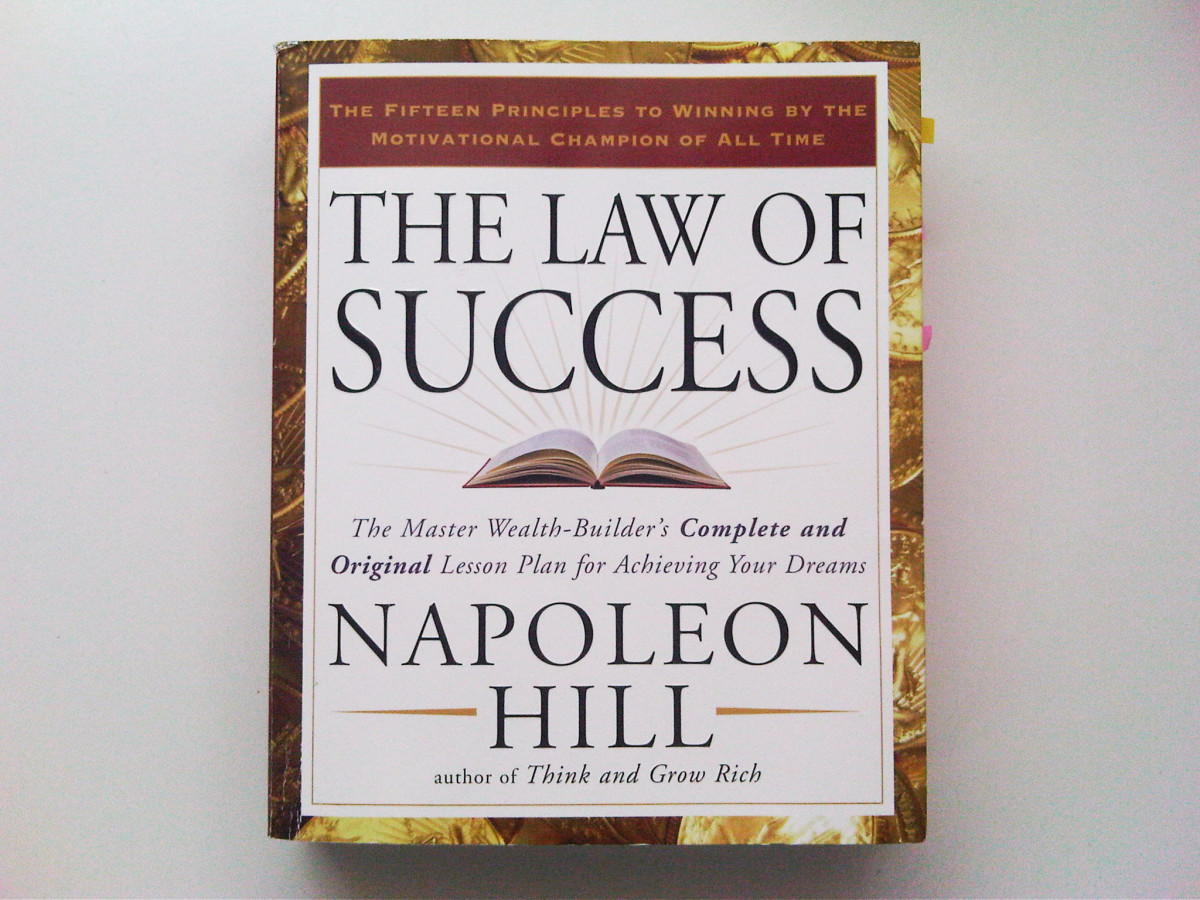 The Law of Success by Napoleon Hill. This book, with its fifteen principles of success, is a master volume that provided me with a clear roadmap to achieve my goals. 
Grab your copy 👉 amzn.to/4dOZf71
#WeekendReads #Success #PersonalDevelopment #BusinessGrowth