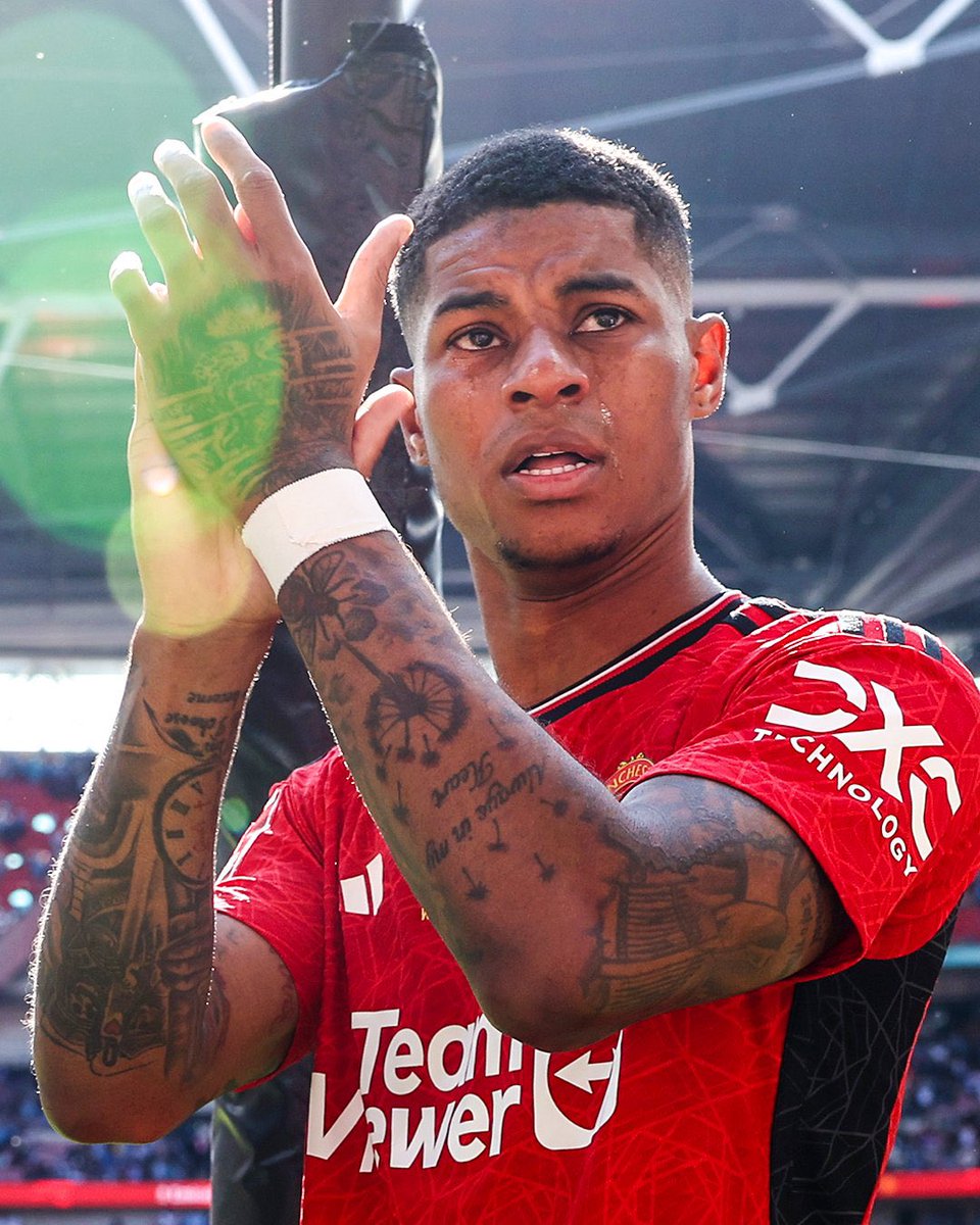 Debruyne laughing after losing the FA cup
Rashford crying after winning 

Someone explain this to me 😂