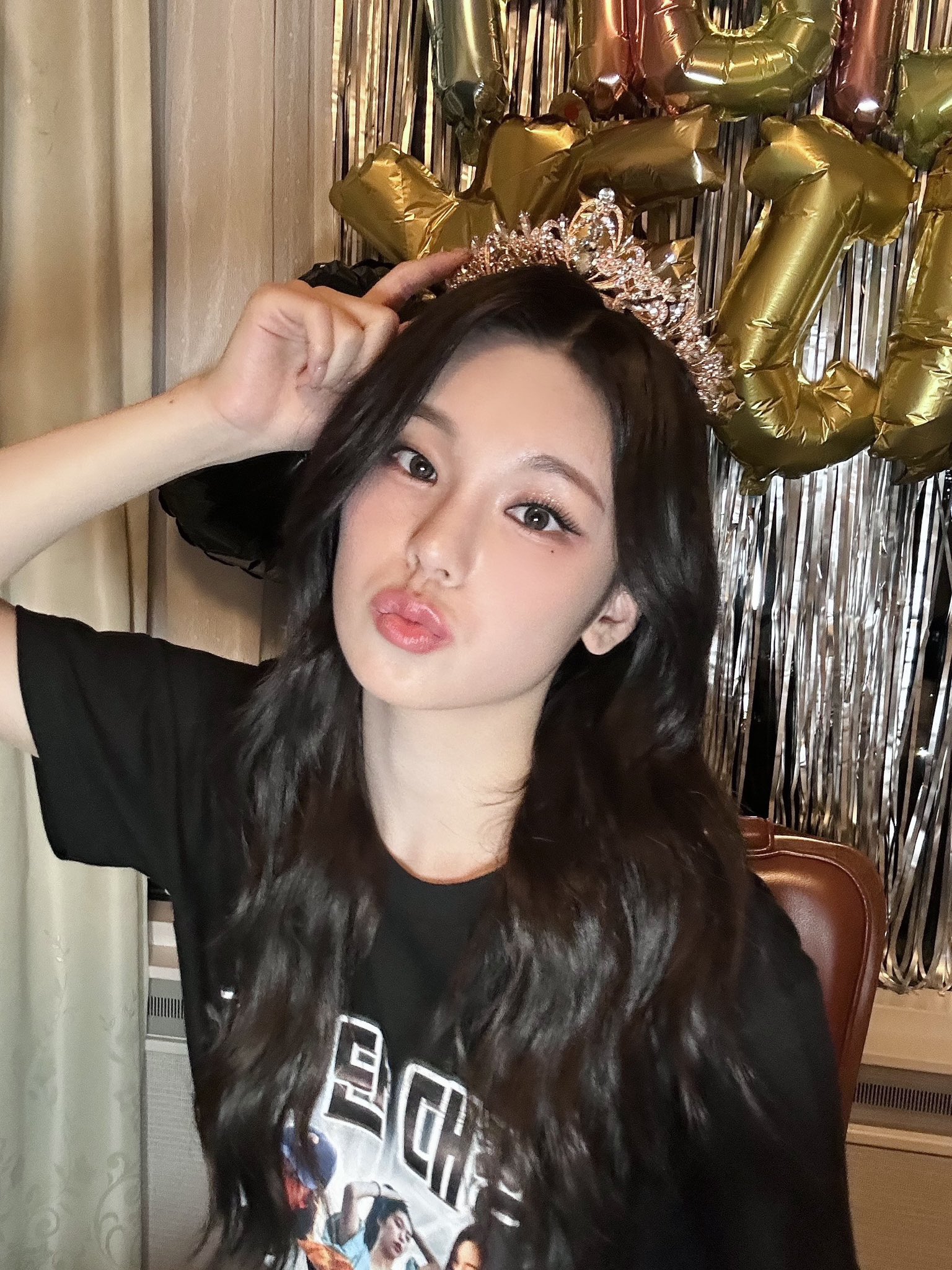 GOcLzWzawAAcIAp?format=jpg&name=large